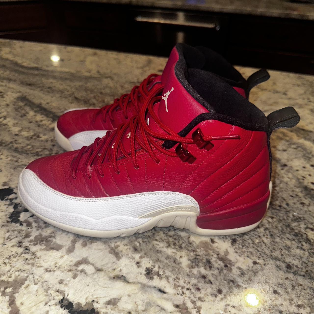 Jordan 12 gym shop red size 7