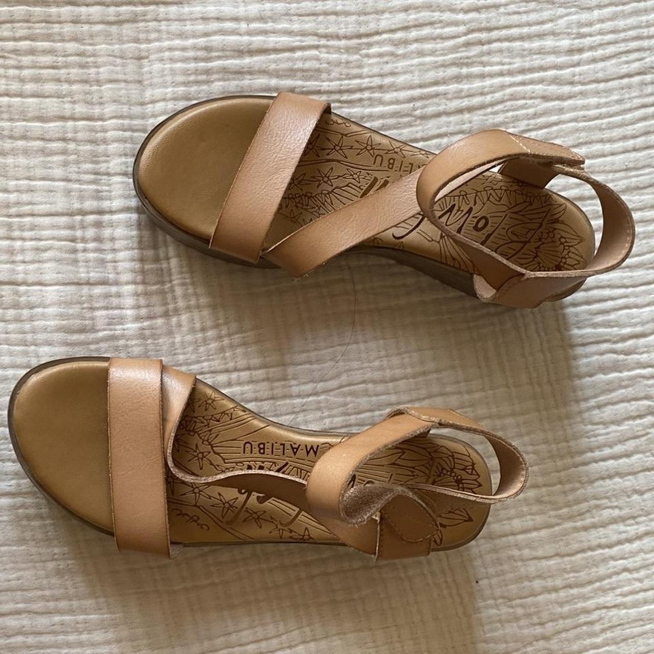 Blowfish Malibu Women's Tan Sandals | Depop