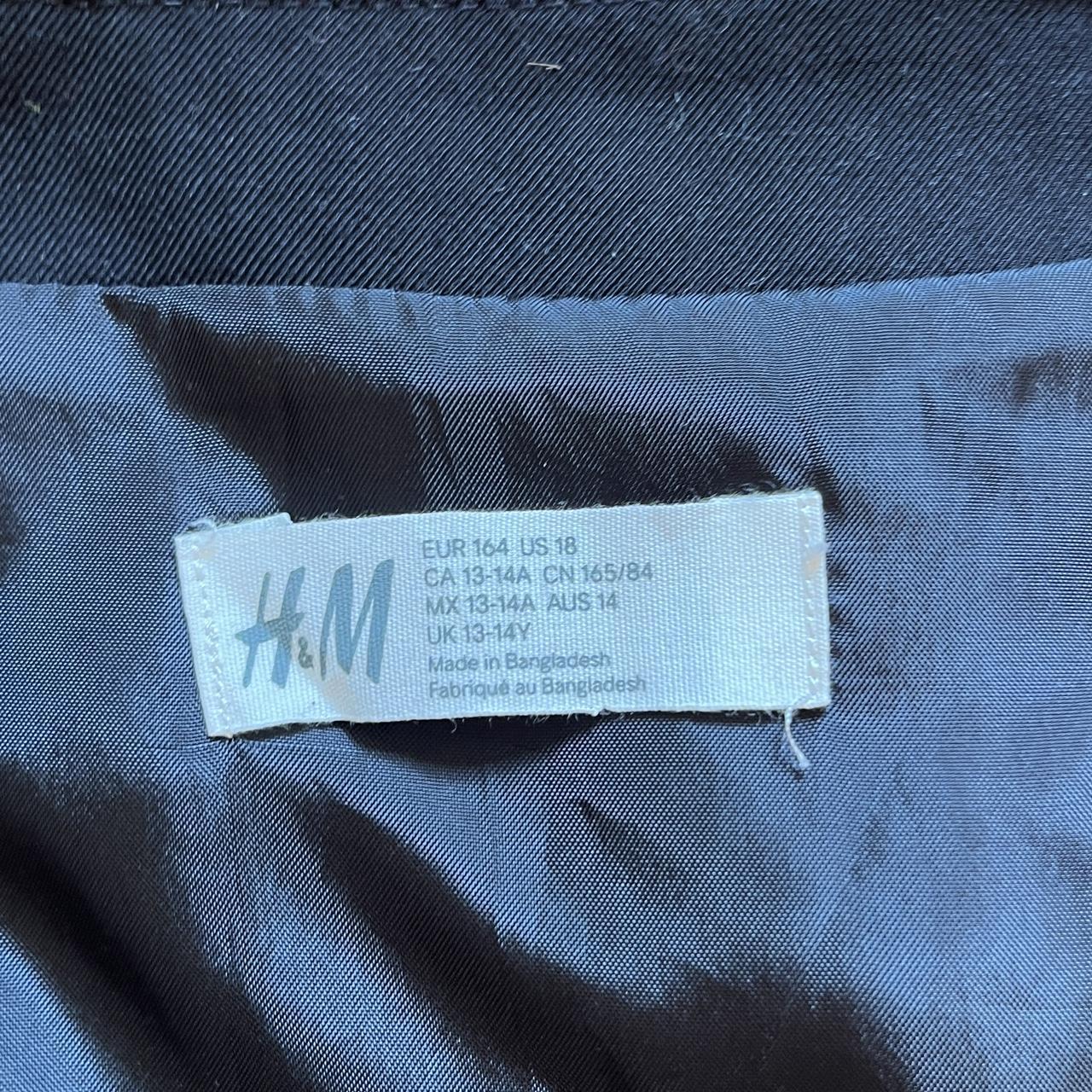 H&M suit vest child’s size 18, fits like an adult... Depop