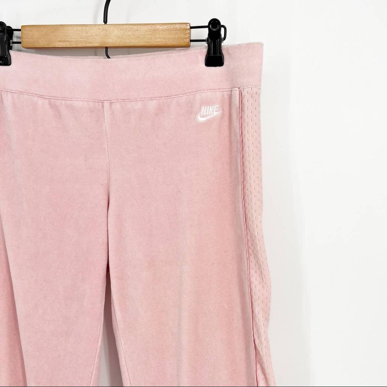 Light pink 2024 nike sweatpants