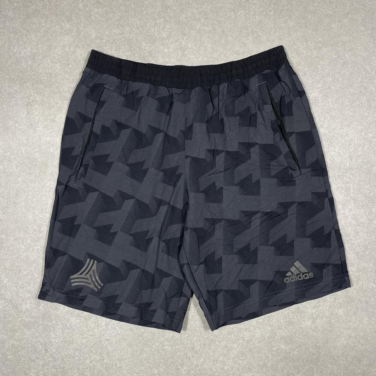 item listed by thesecondstore