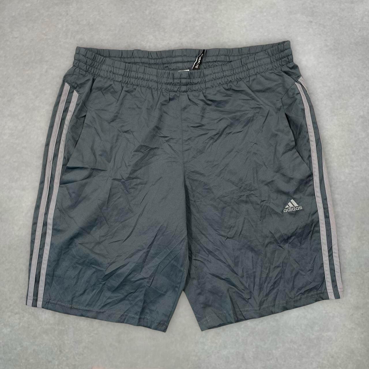 item listed by thesecondstore