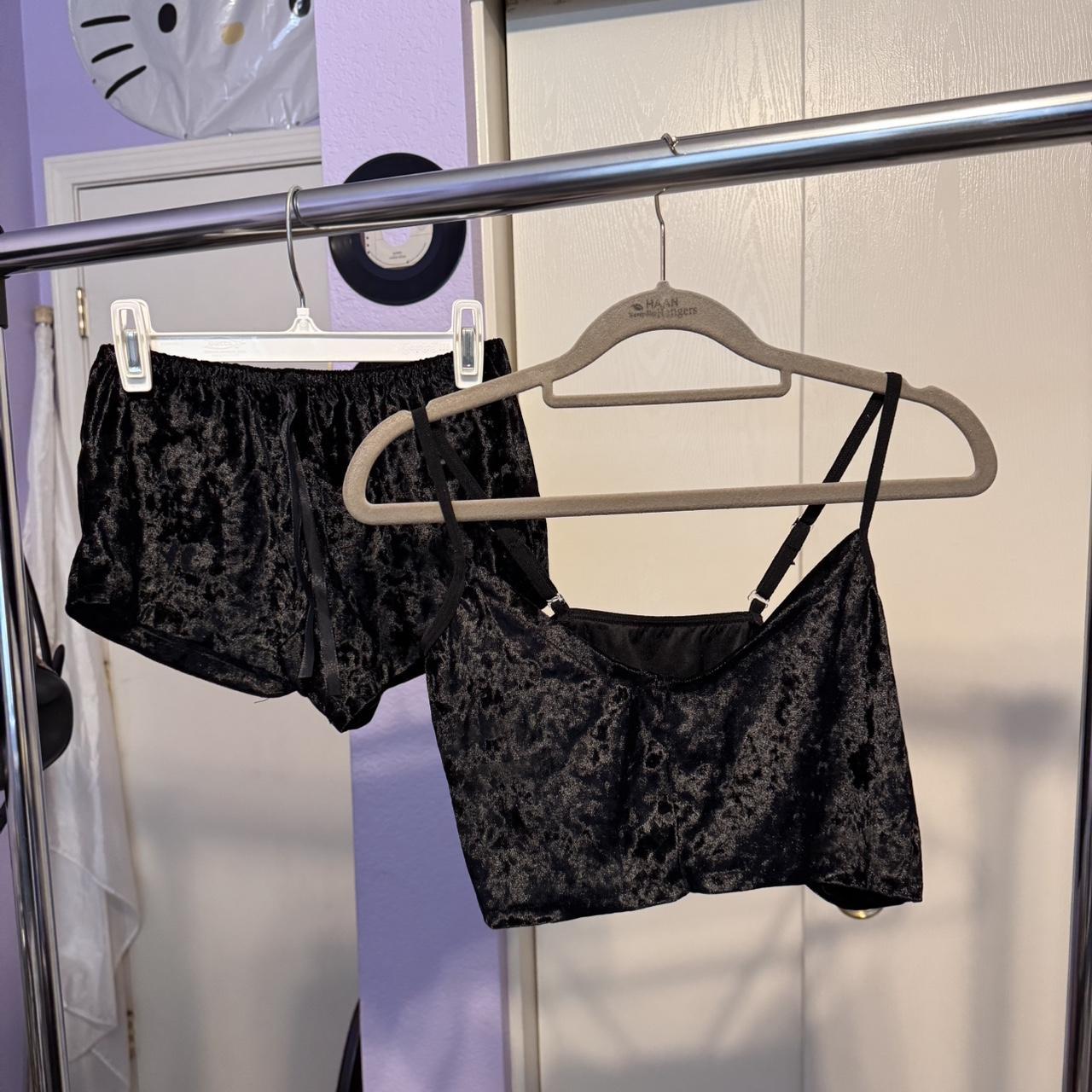 item listed by rainycloset