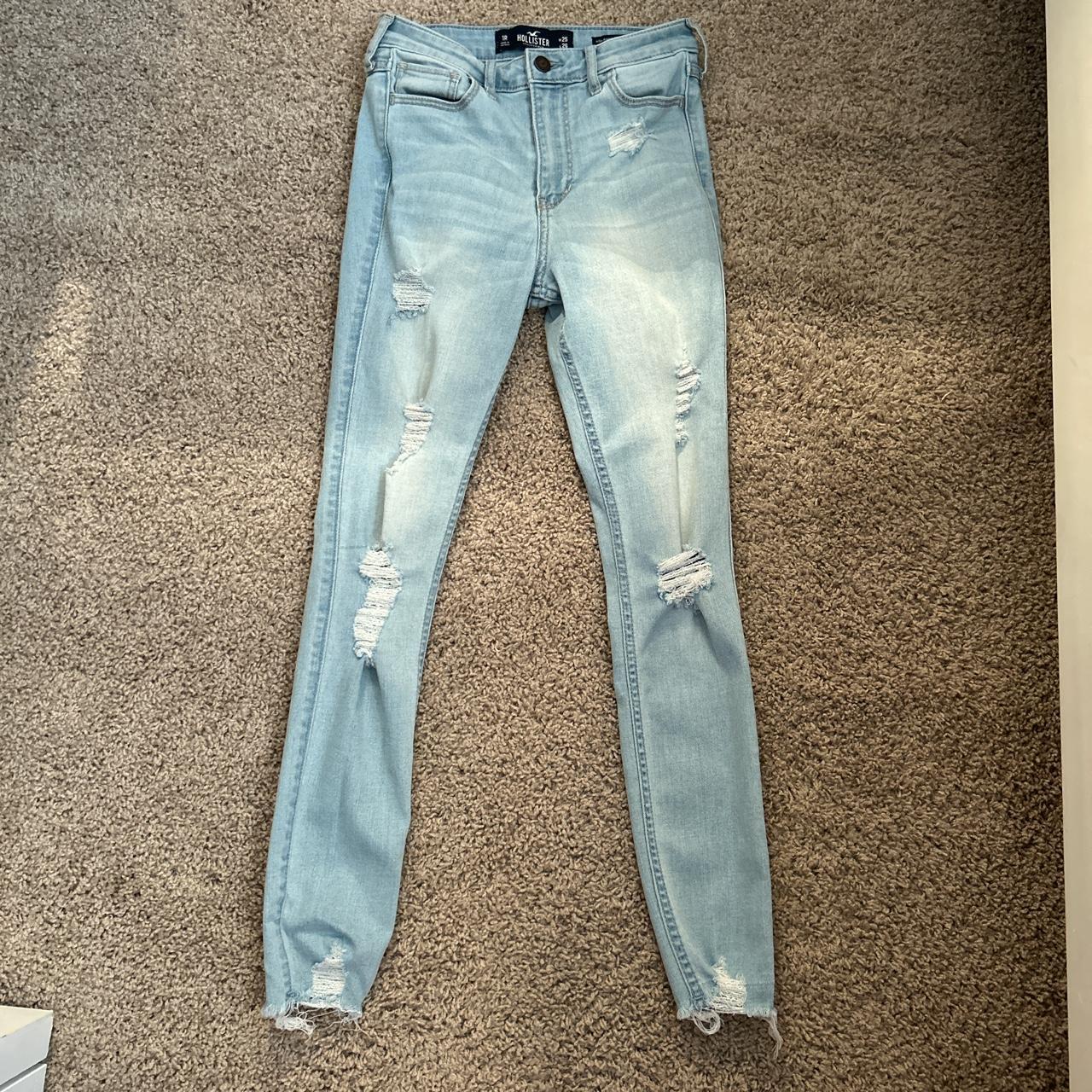 Light wash bluejeans. Hollister jeans skinny regular - Depop