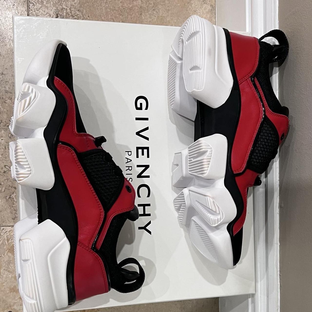 Givenchy low hotsell jaw sneaker