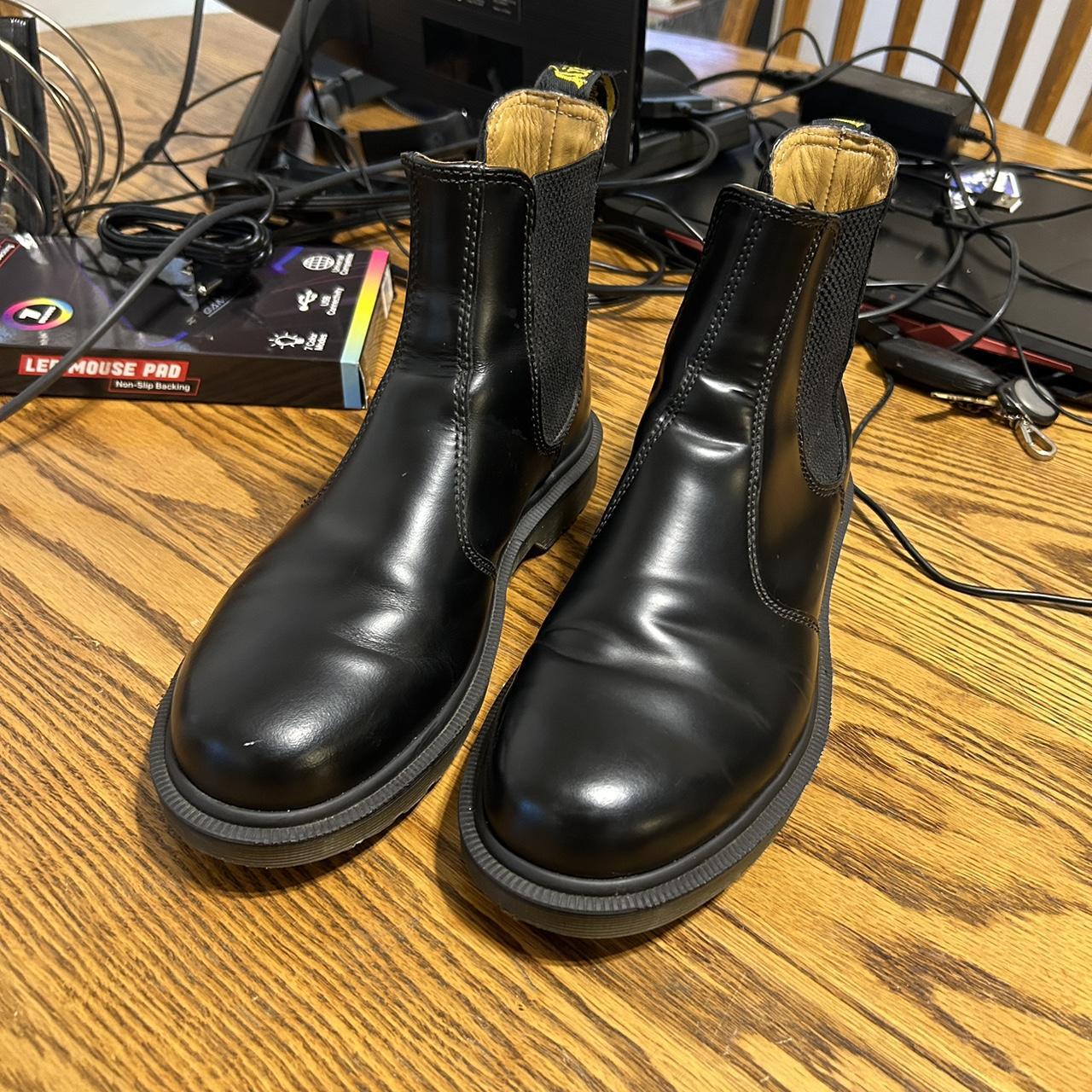 Matte black smooth Chelsea dr. martens boots. Size