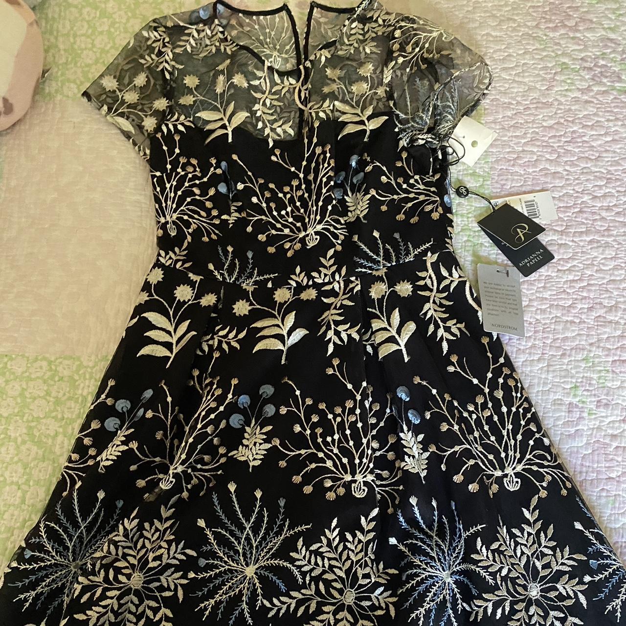 item listed by larissaynot