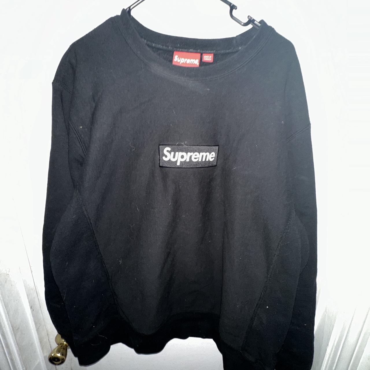 Supreme crewneck box outlet logo