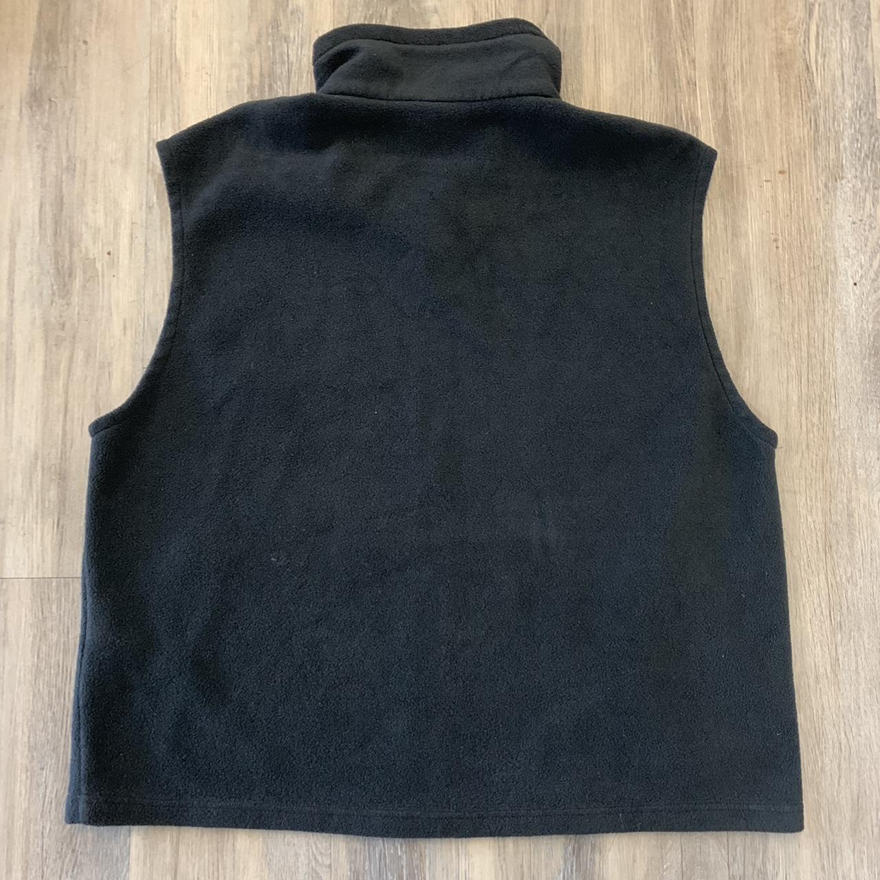 Columbia men’s black fleece vest! Super cool piece... Depop