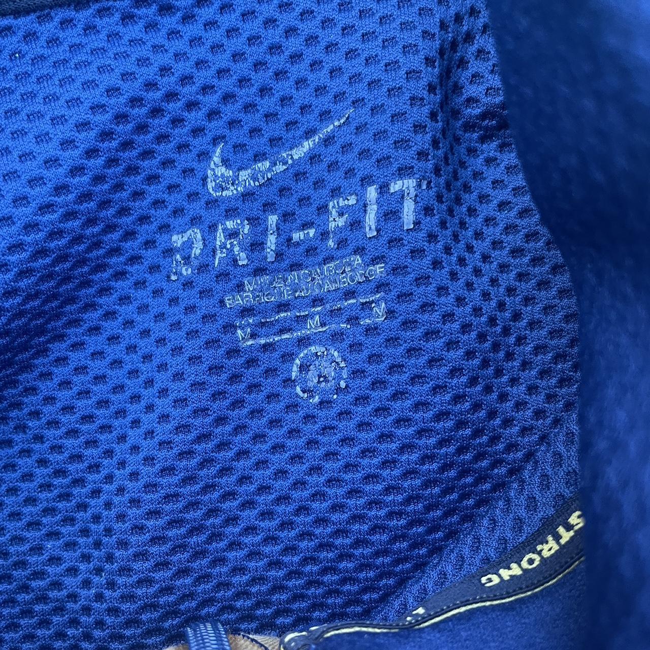 dri fit nike shirt long sleeve