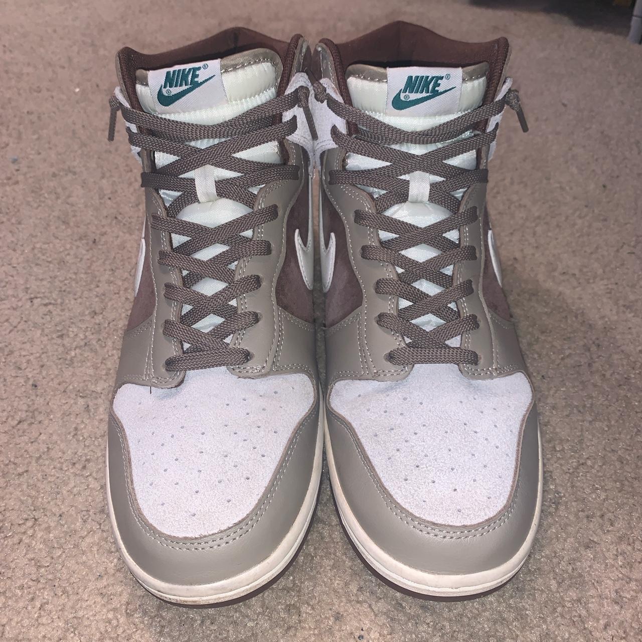 cream trainers nike