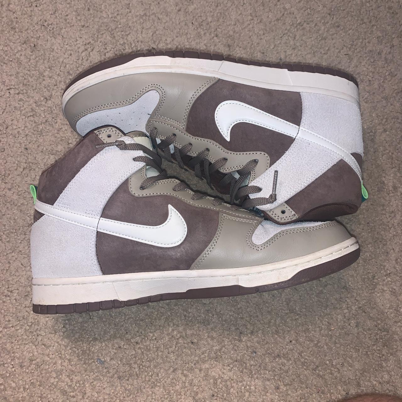 mens cream nike trainers