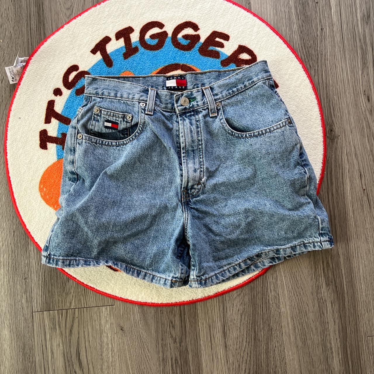 Tommy Hilfiger Women's Shorts | Depop