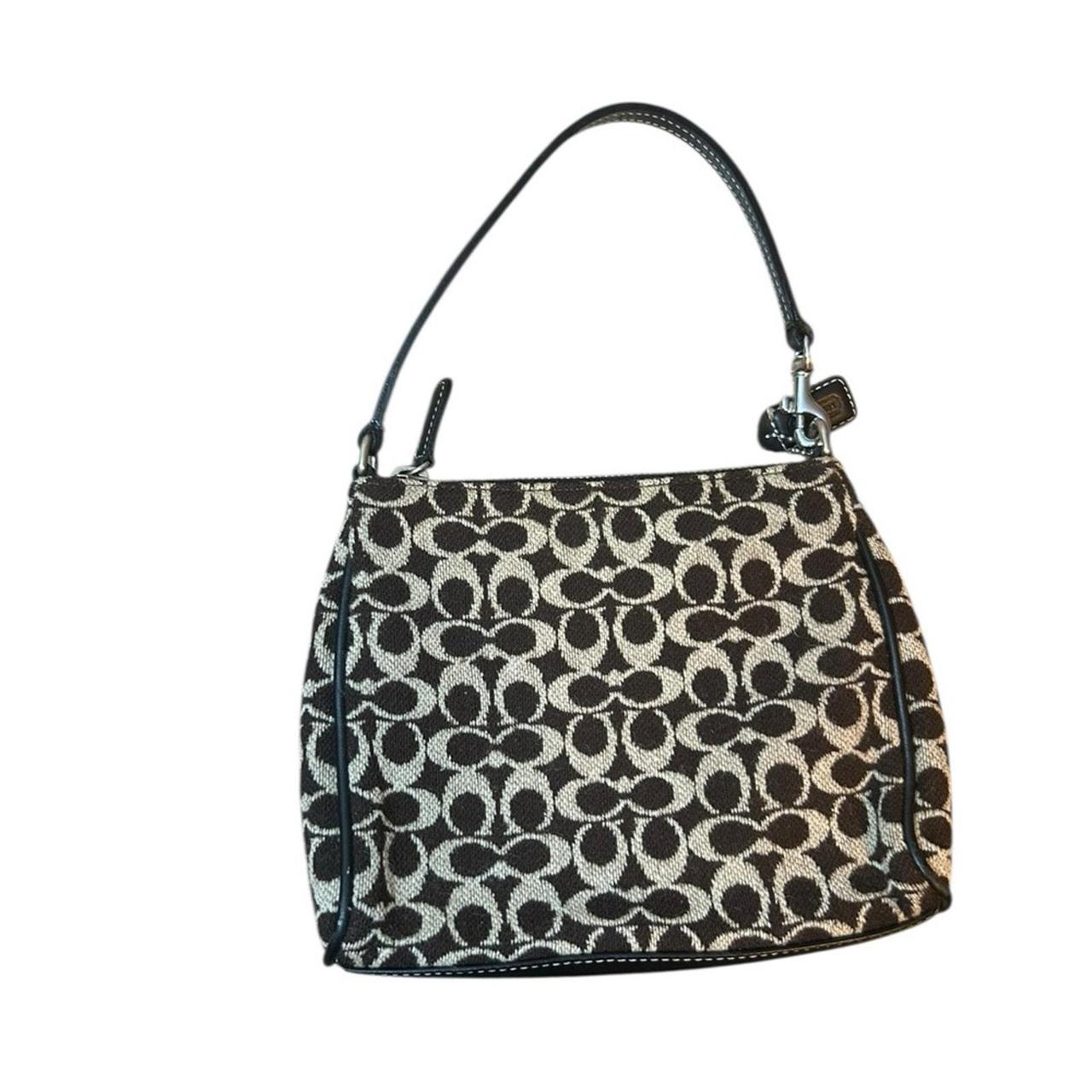 item listed by justinedigianni