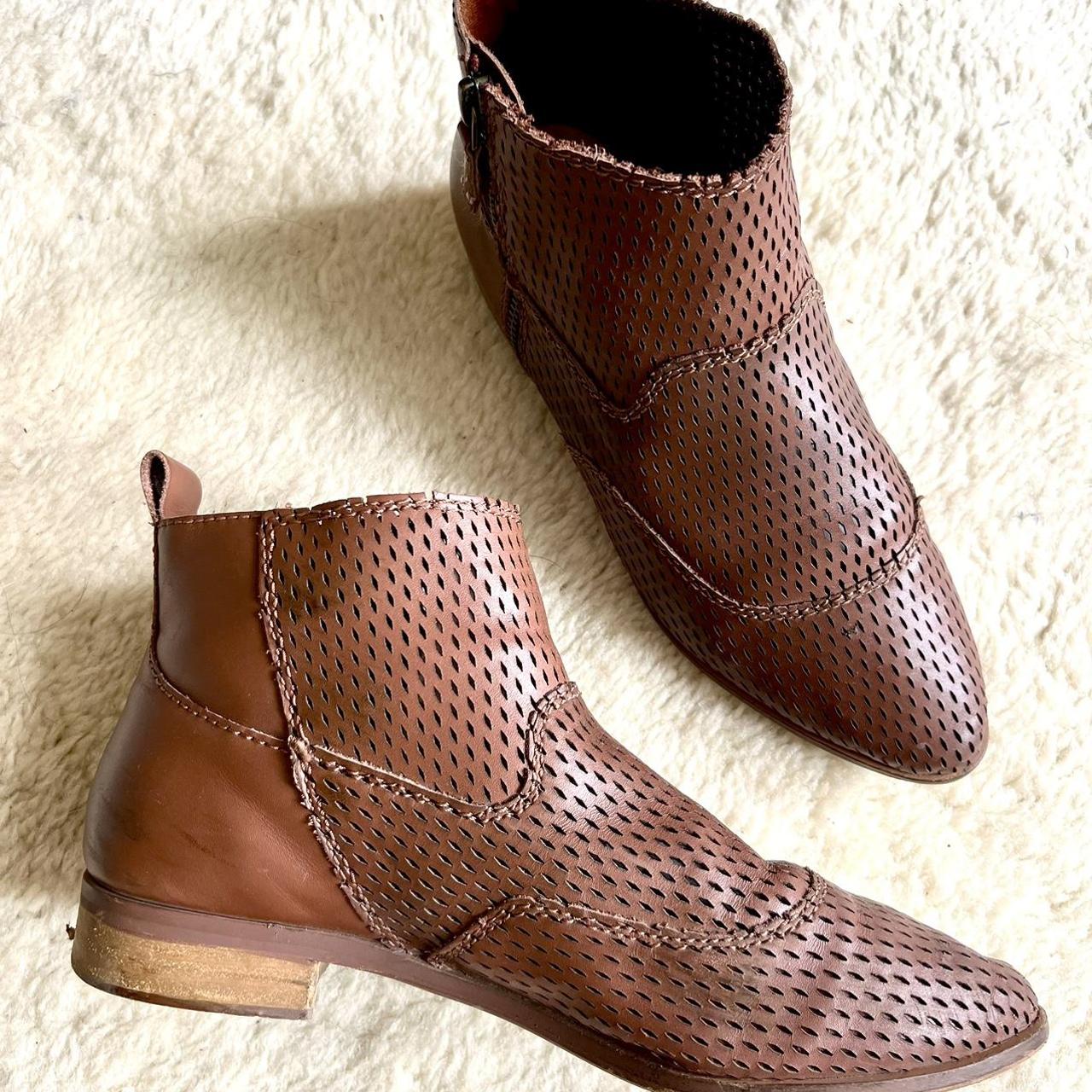 Kelsi dagger brooklyn alaska clearance perforated booties