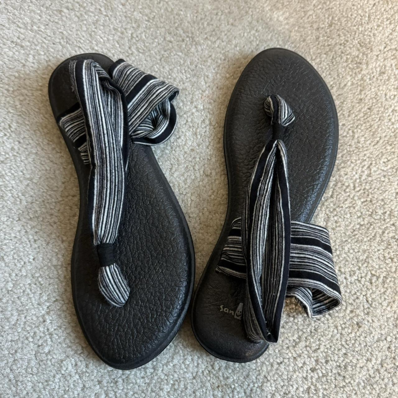 Sanuk Black & White Stripe Yoga Sling Sandals. - Depop