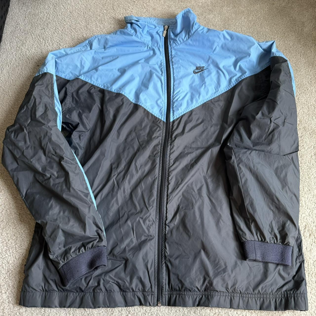 item listed by emlatz