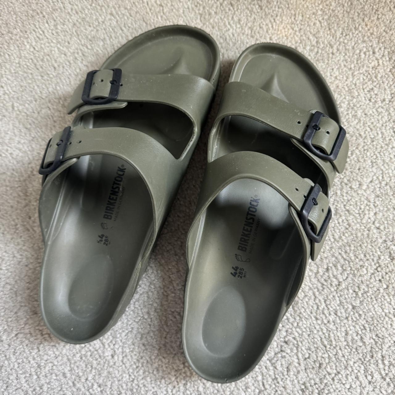 item listed by emlatz