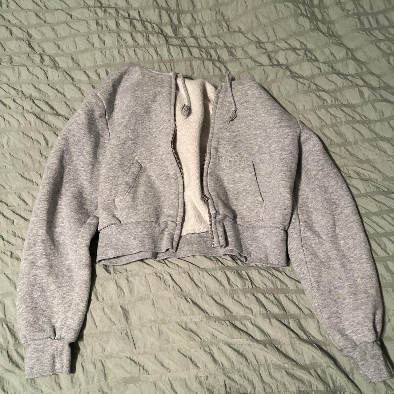Brandy Melville Women's Grey Jumper Depop