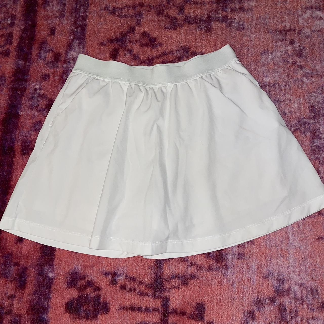 DSG golf skort 🪩 JUNIOR XL (14), would fit a women’s... - Depop