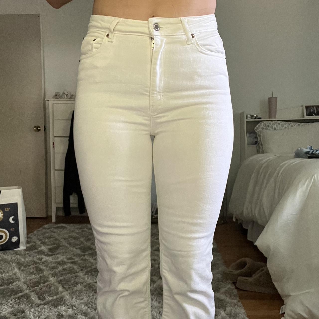 High waisted, flared cream Zara jeans Small stain - Depop