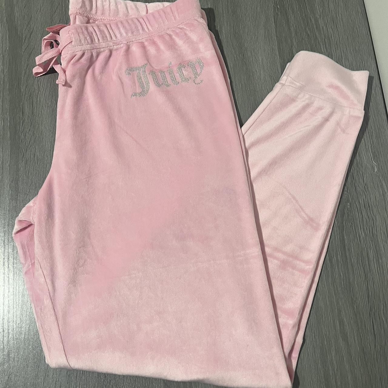 Juicy Couture Women's Pink and Silver Pajamas | Depop
