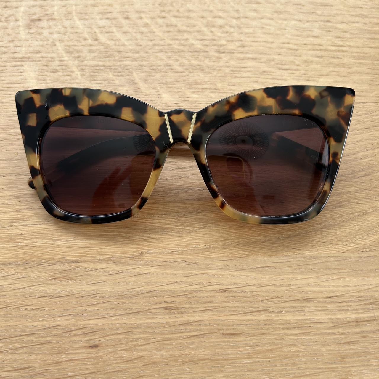 Kohl & Kaftans Sunglasses in Dark Tortoise & Gold... Depop