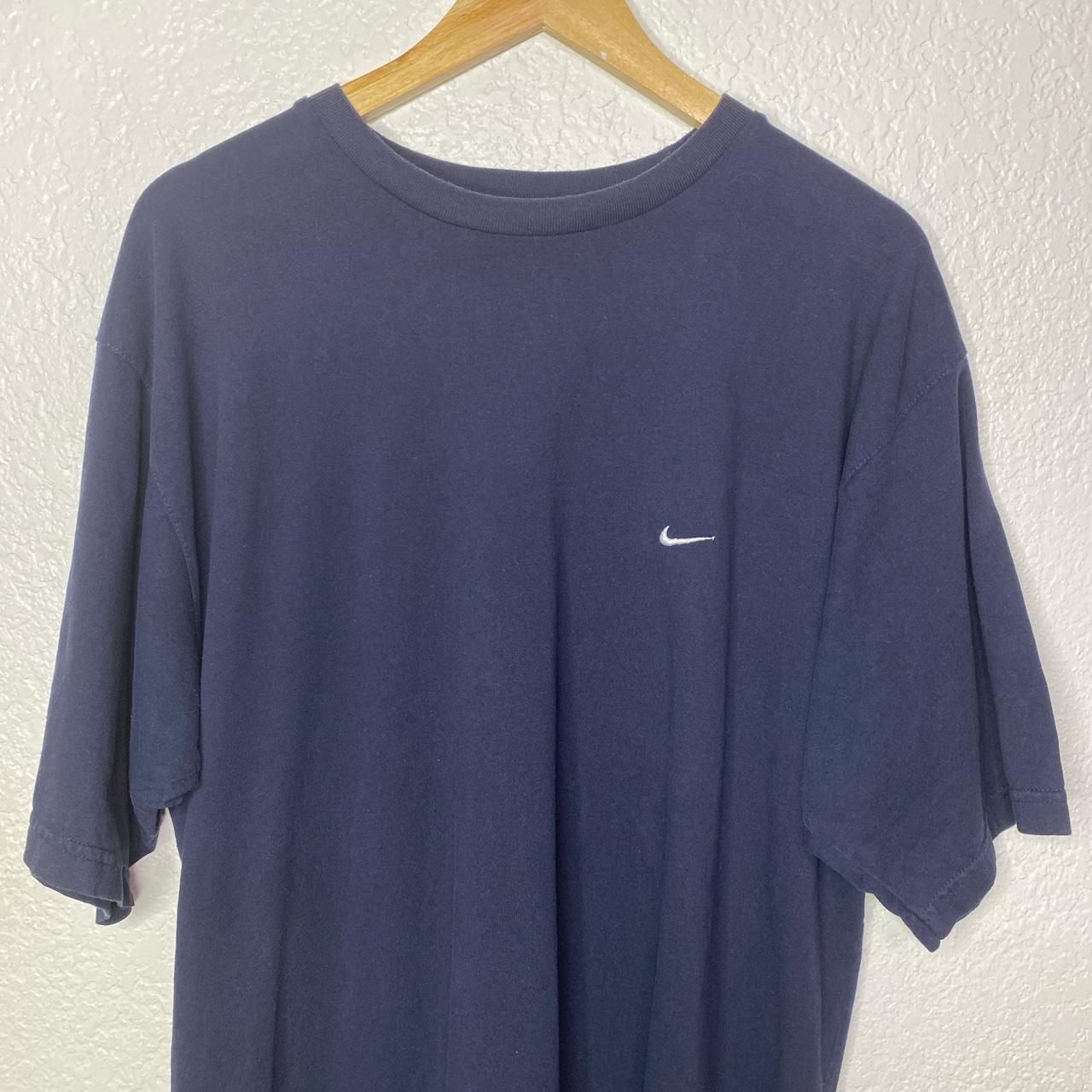 Nike Essential Early 2000s No Flaws 25’5x30’5 - Depop