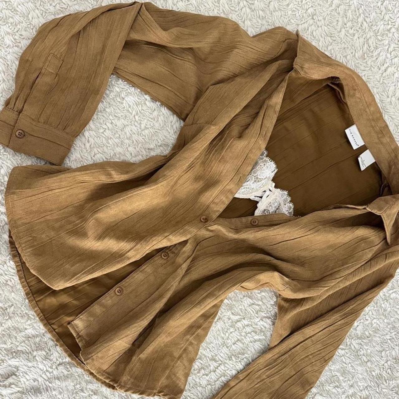item listed by nadialerma00
