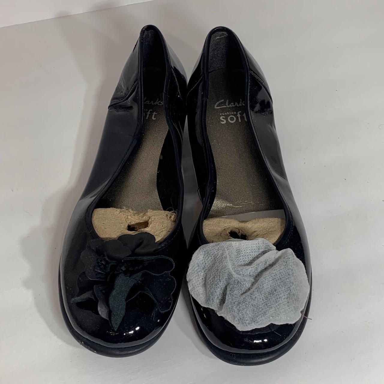 Clarks collection soft hot sale cushion flats