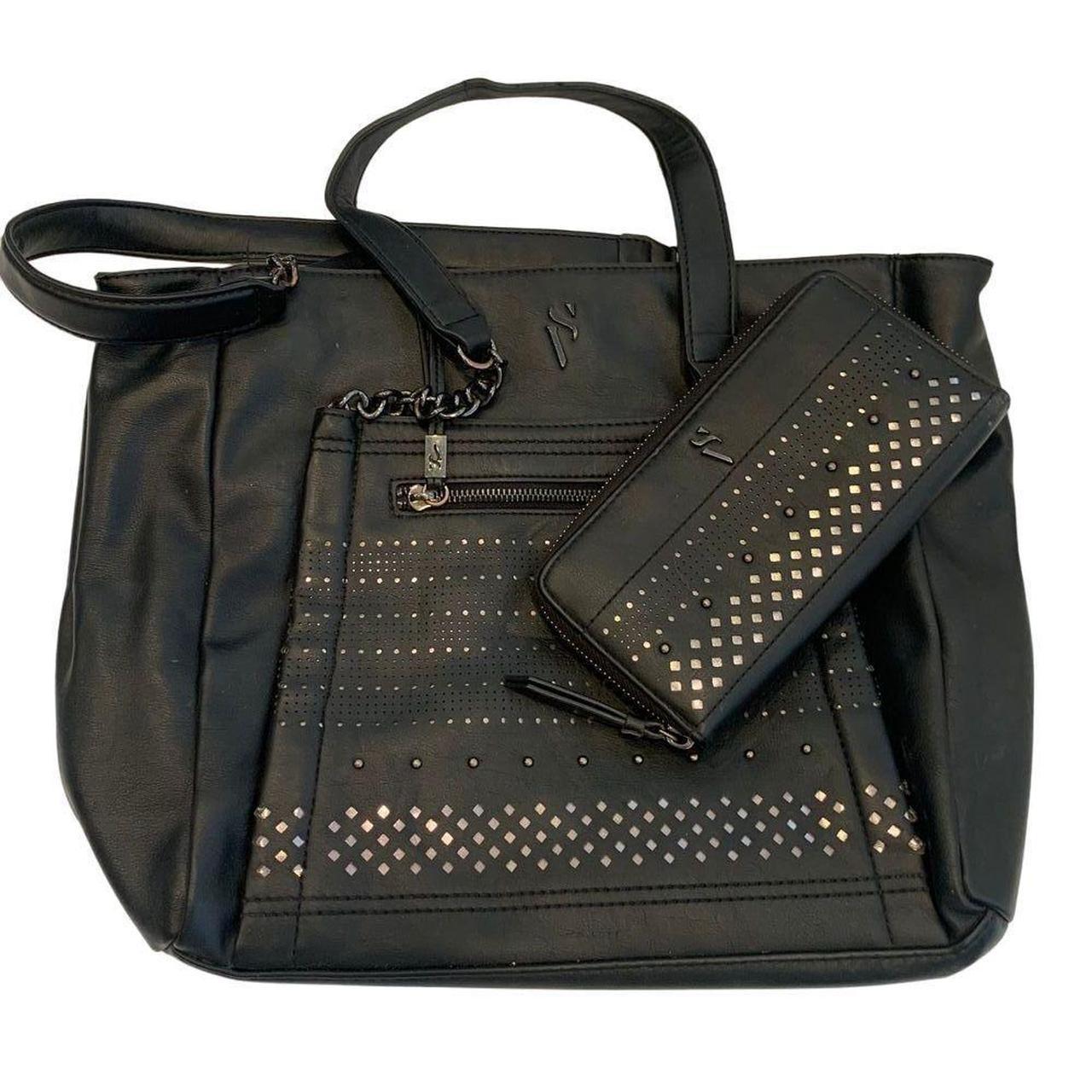 item listed by yellowmellow72