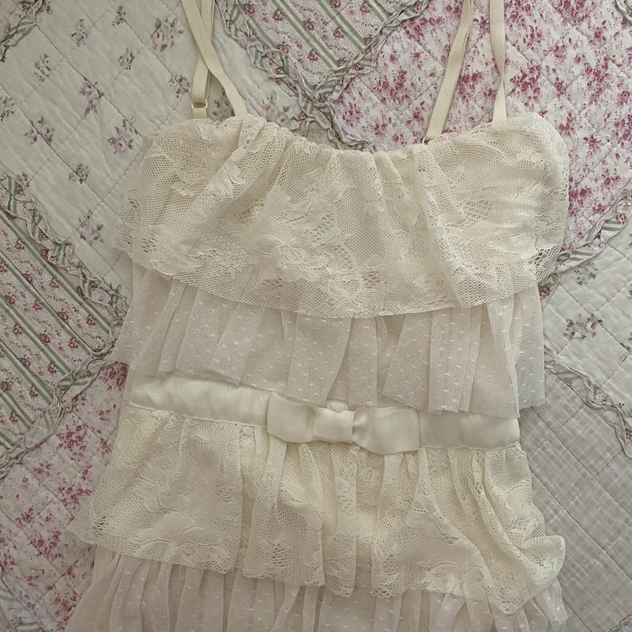 Frilly lace singlet. So cute 🤭 - Depop