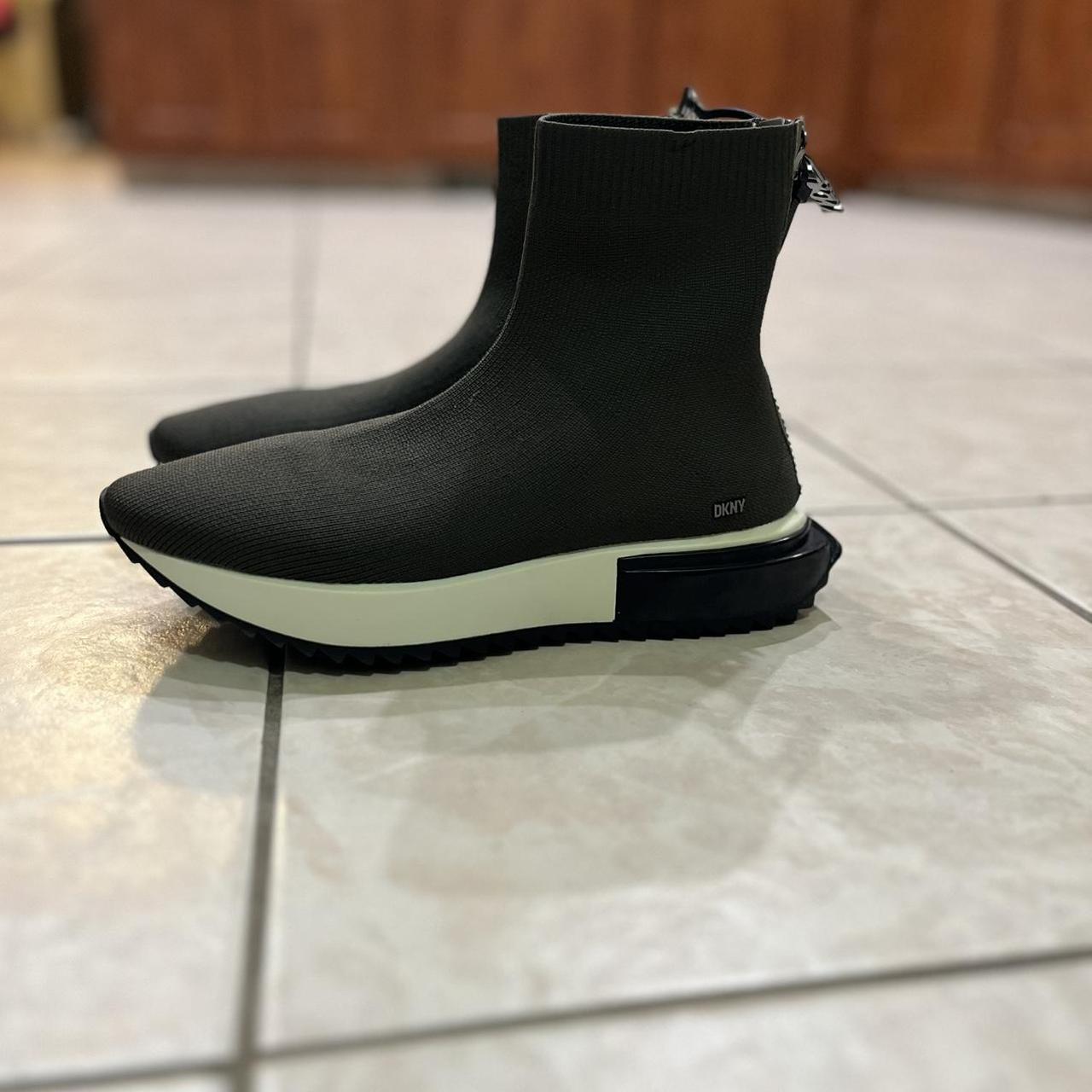 Dkny sneaker boots online