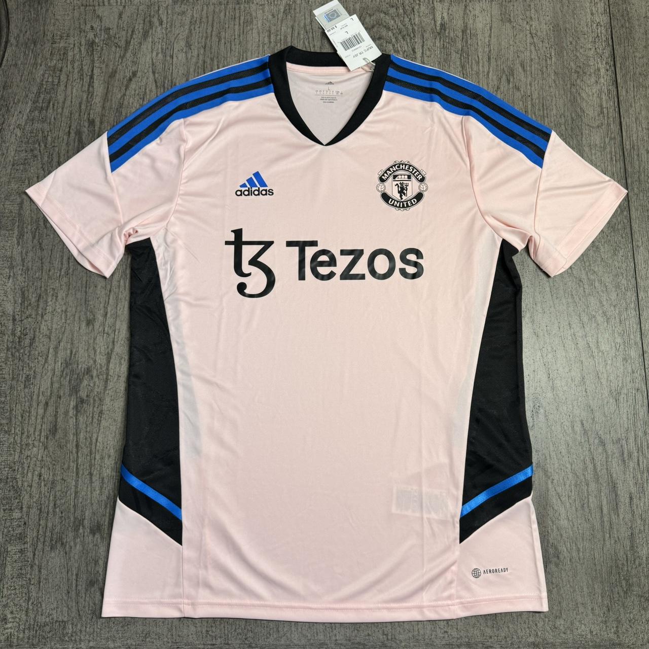 Men's adidas Pink Manchester United 2022/23 Training Jersey