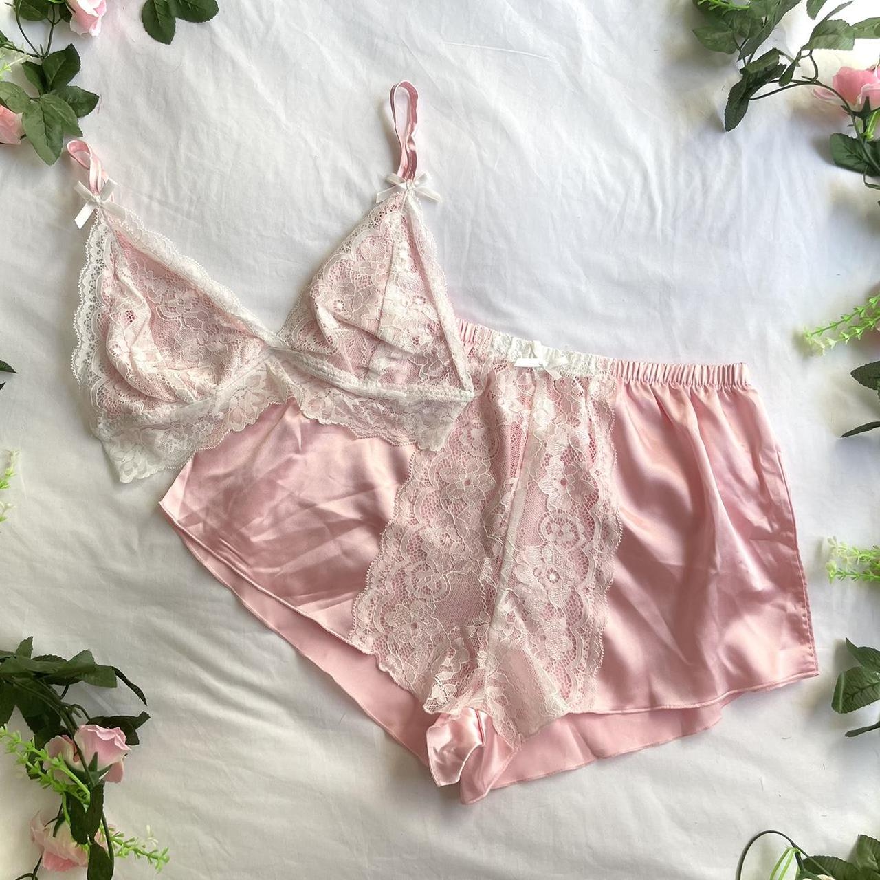 Lingerie lolita - Depop