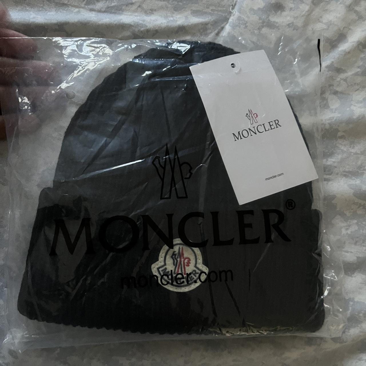 mens black moncler beanie