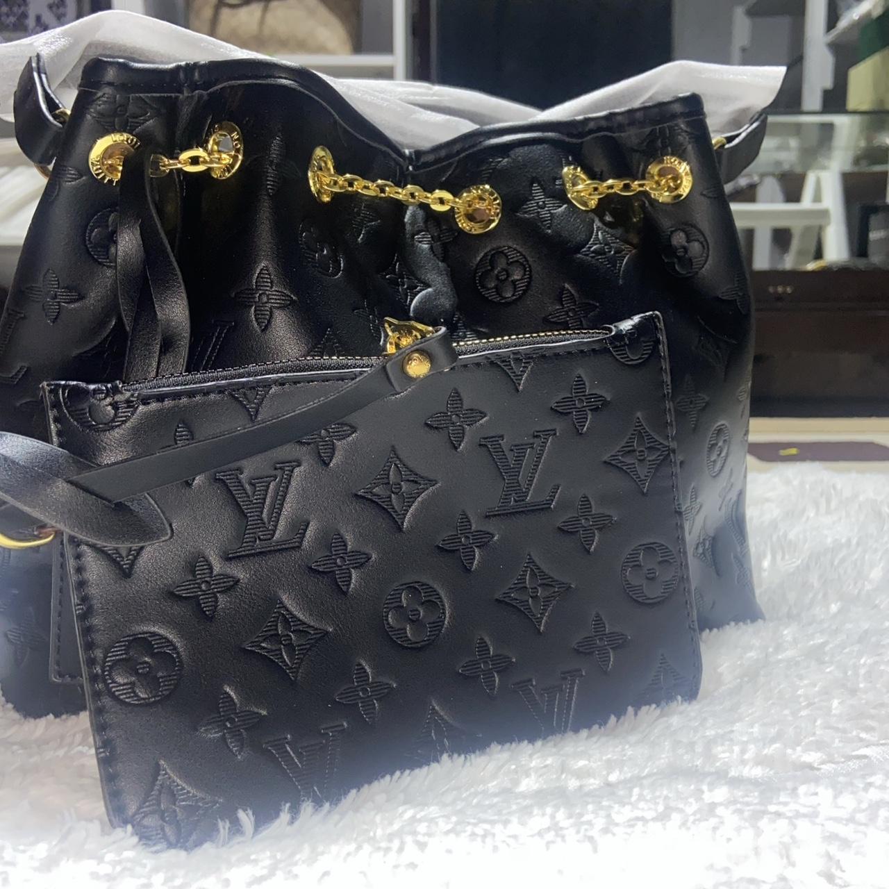 item listed by tylersellsgoodss