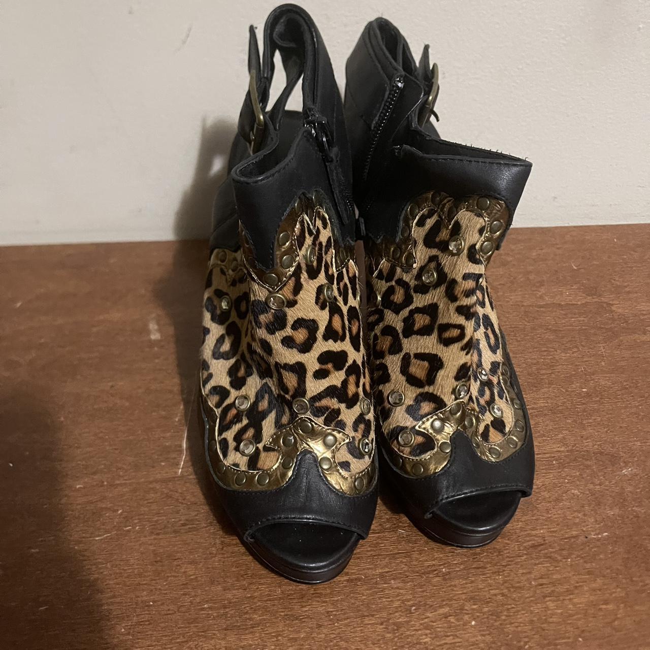 item listed by devoshop