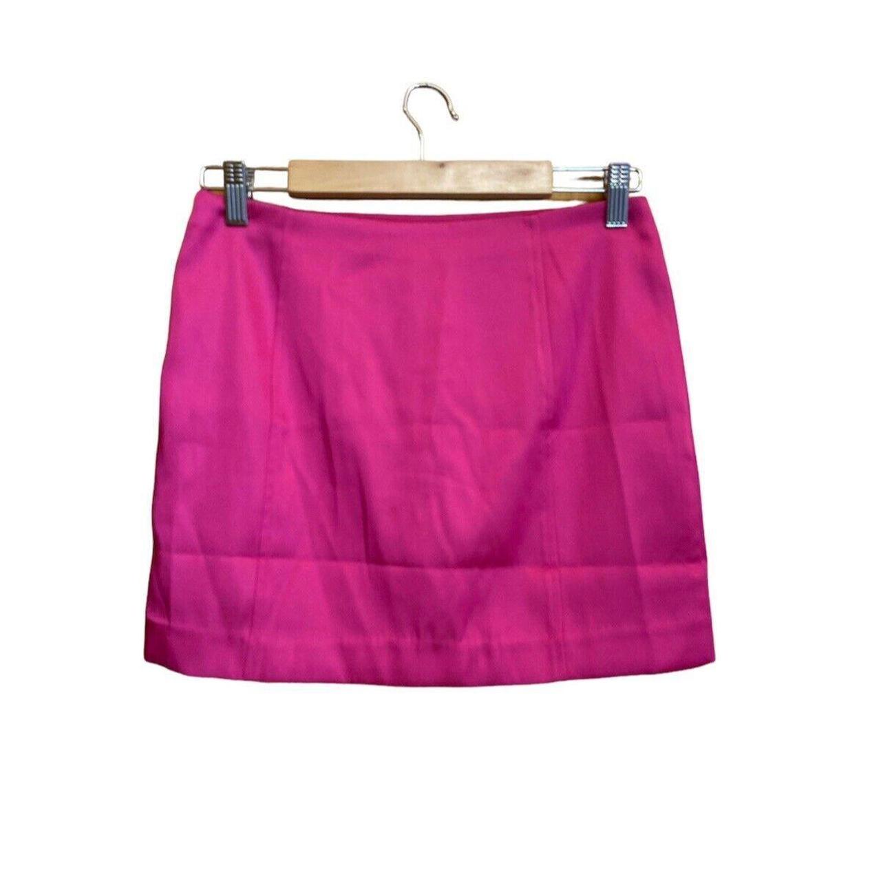 H M Women s Mini Skirt Pink Size 4 BWT with back