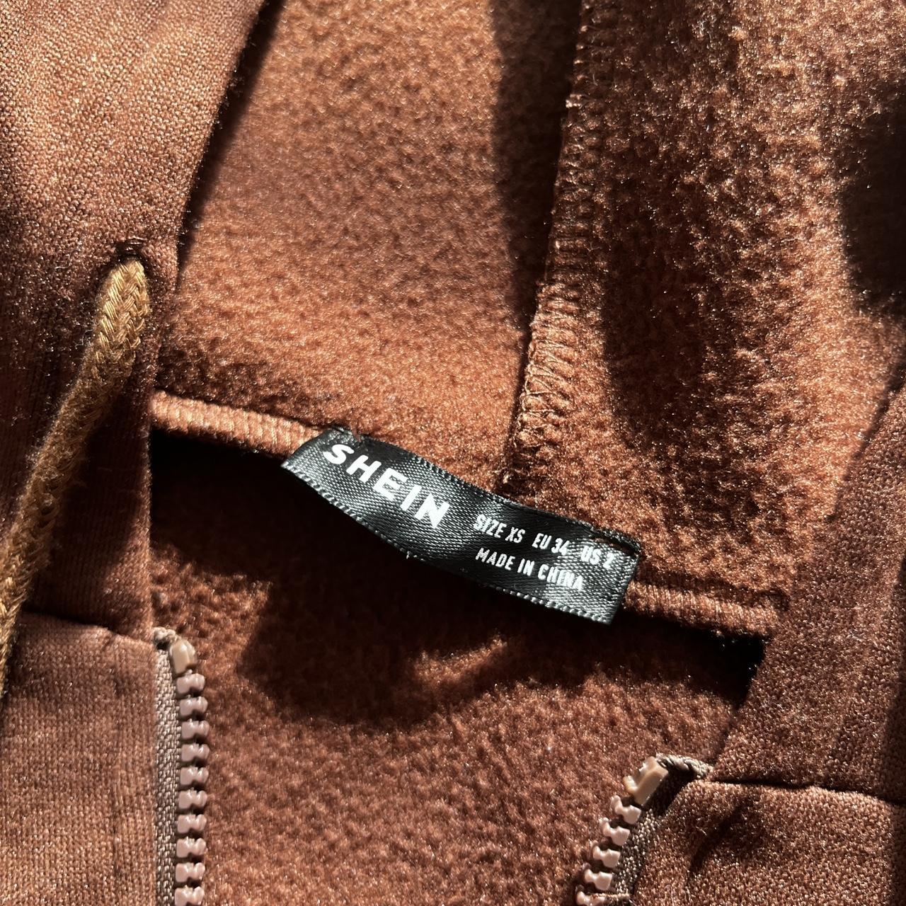 🧸 shein brown zip up hoodie! 🧸 super comfy and soft... Depop