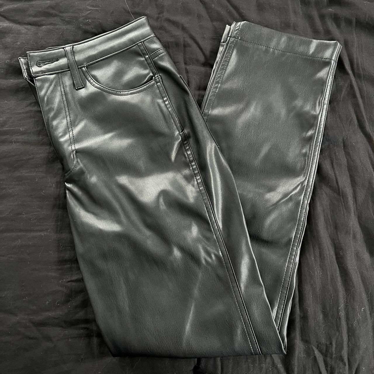 Hollister high rise leather pants ( Size: 0R), Wore