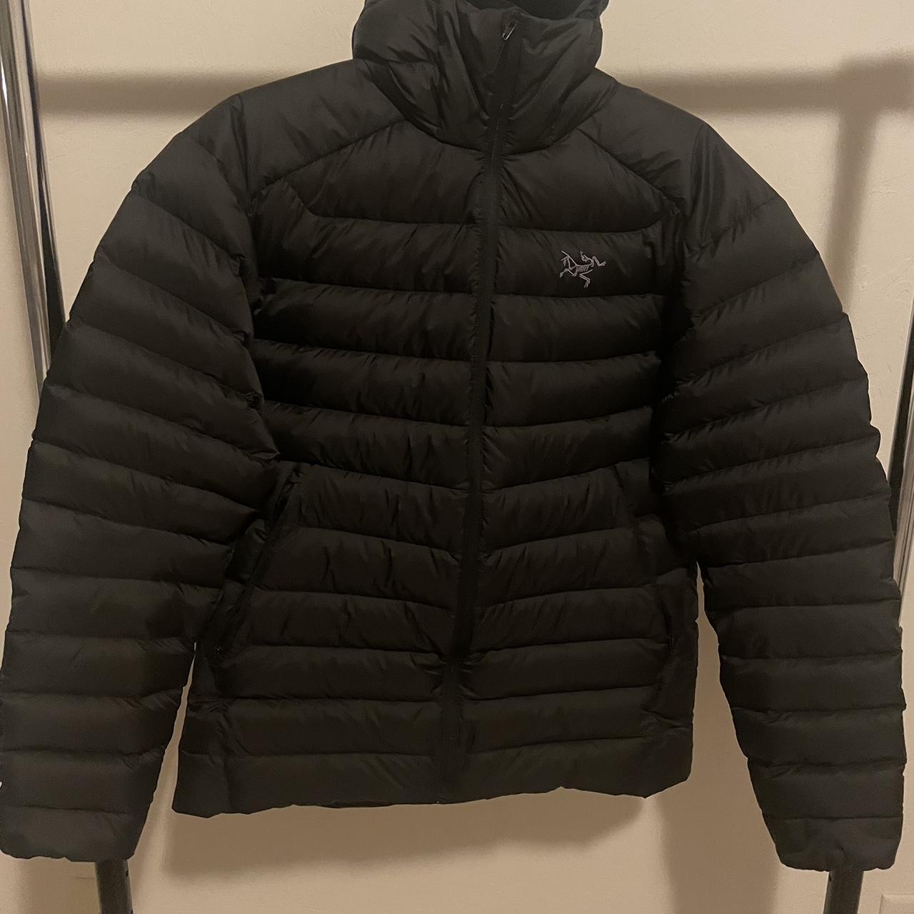 arcteryx puffer jacket brand new size:M - Depop