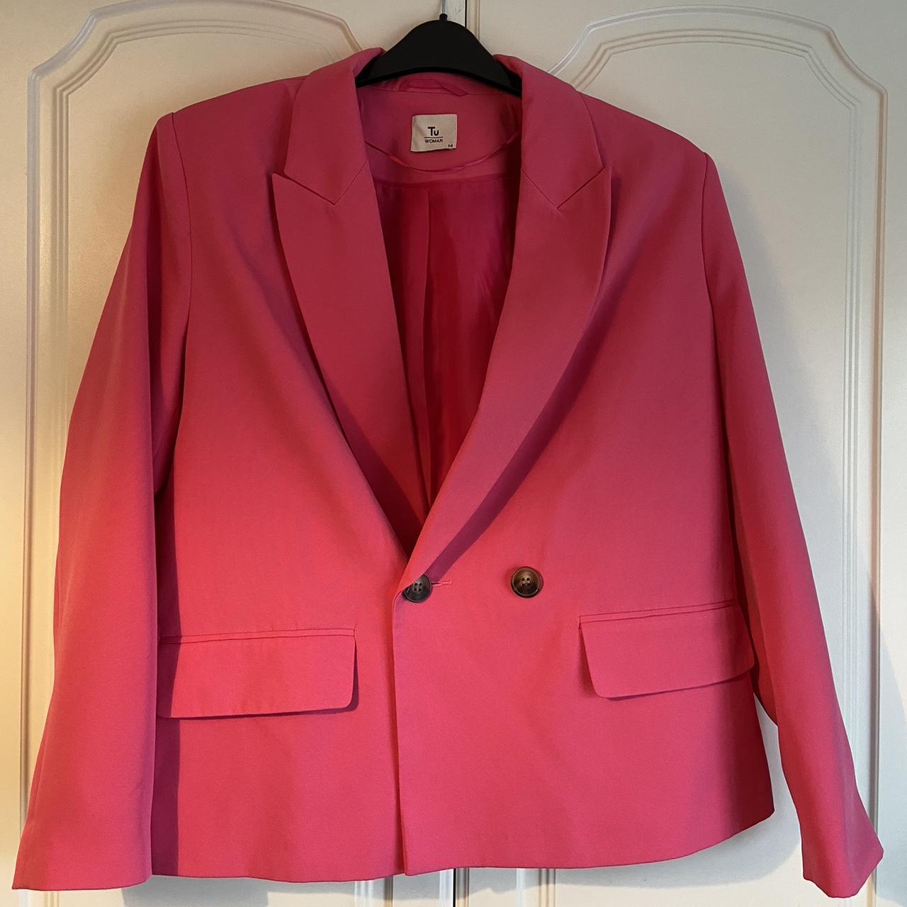 Stunning BARBIE Pink blazer 🩷🩷🩷 In great condition,... - Depop