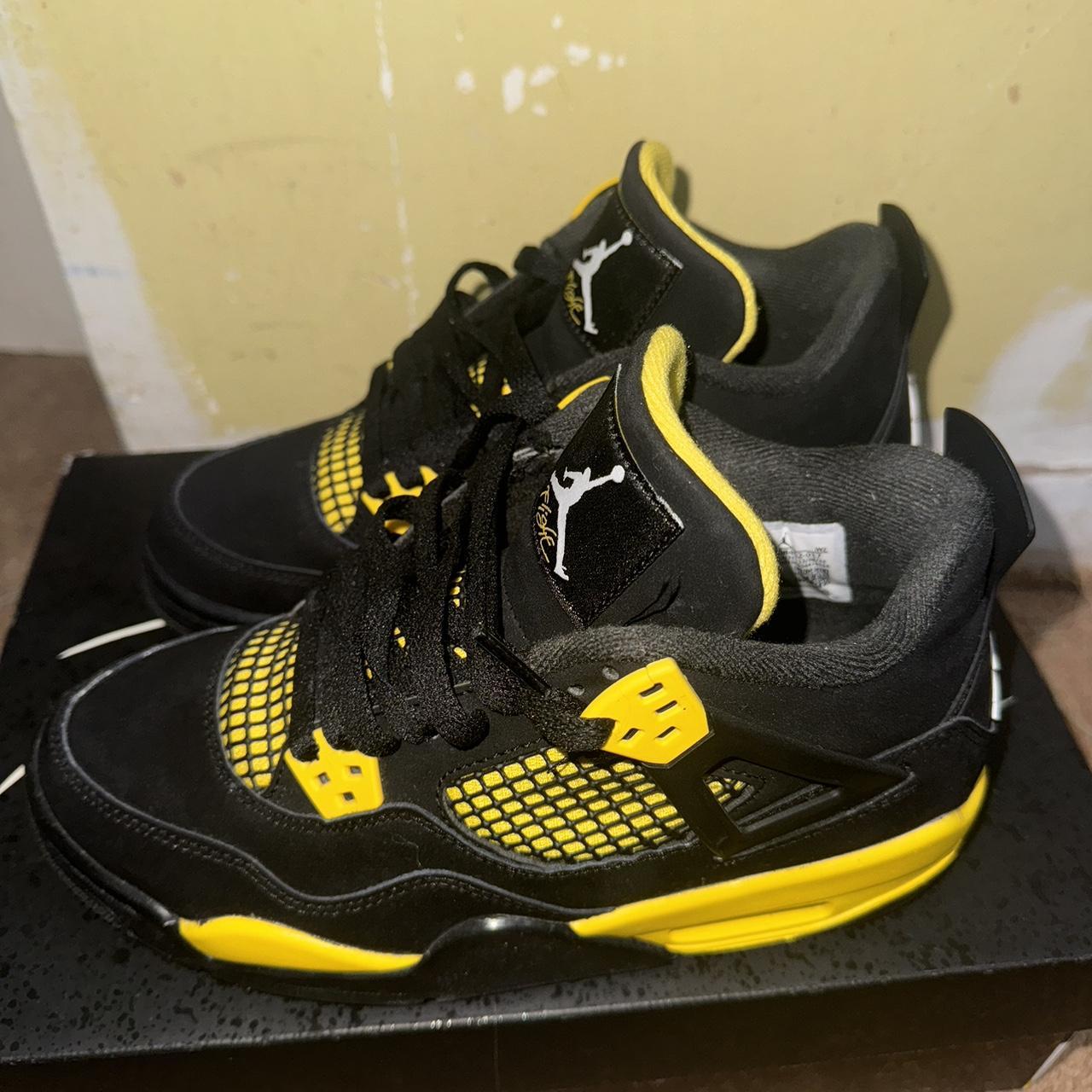 4s jordan yellow