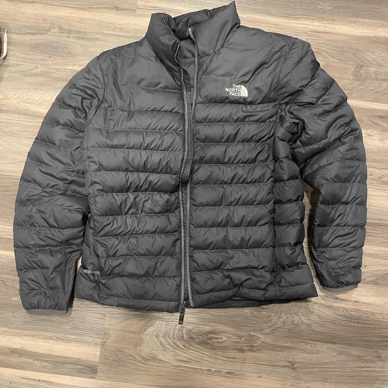 Grey North Face Down Jacket 550 (Size L) - Depop