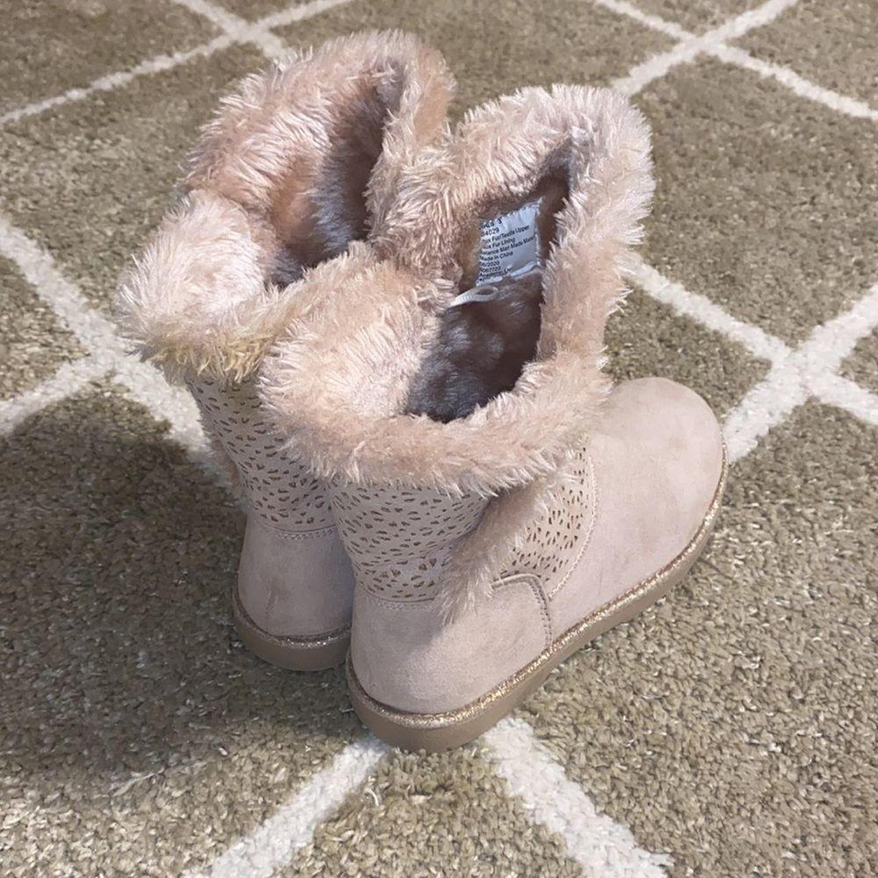 Magellan Outdoors Girls' Glitter Faux Fur Boots III