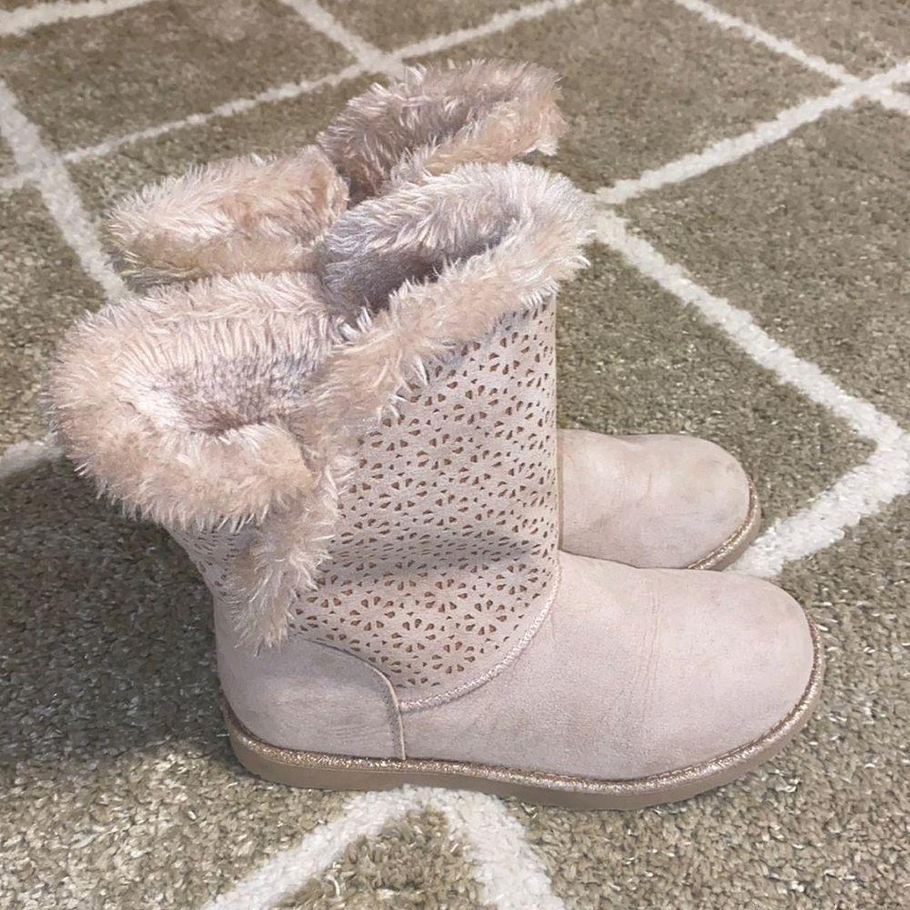 Magellan Outdoors Girls' Glitter Faux Fur Boots III