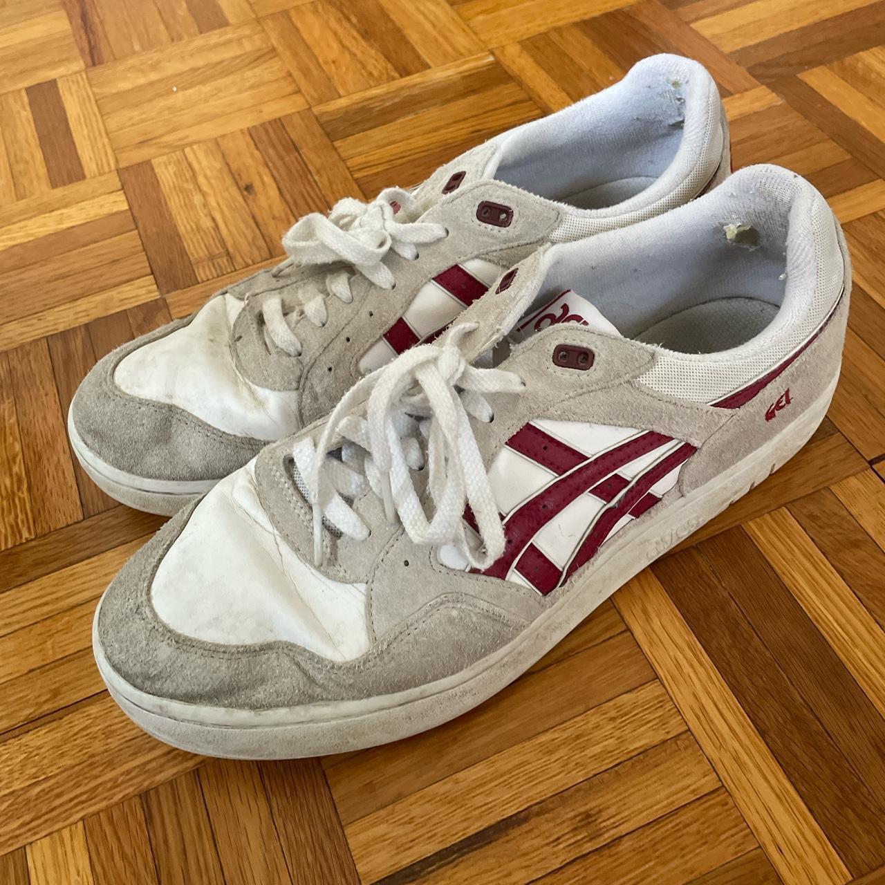 ASICS Men's White and Burgundy Trainers | Depop