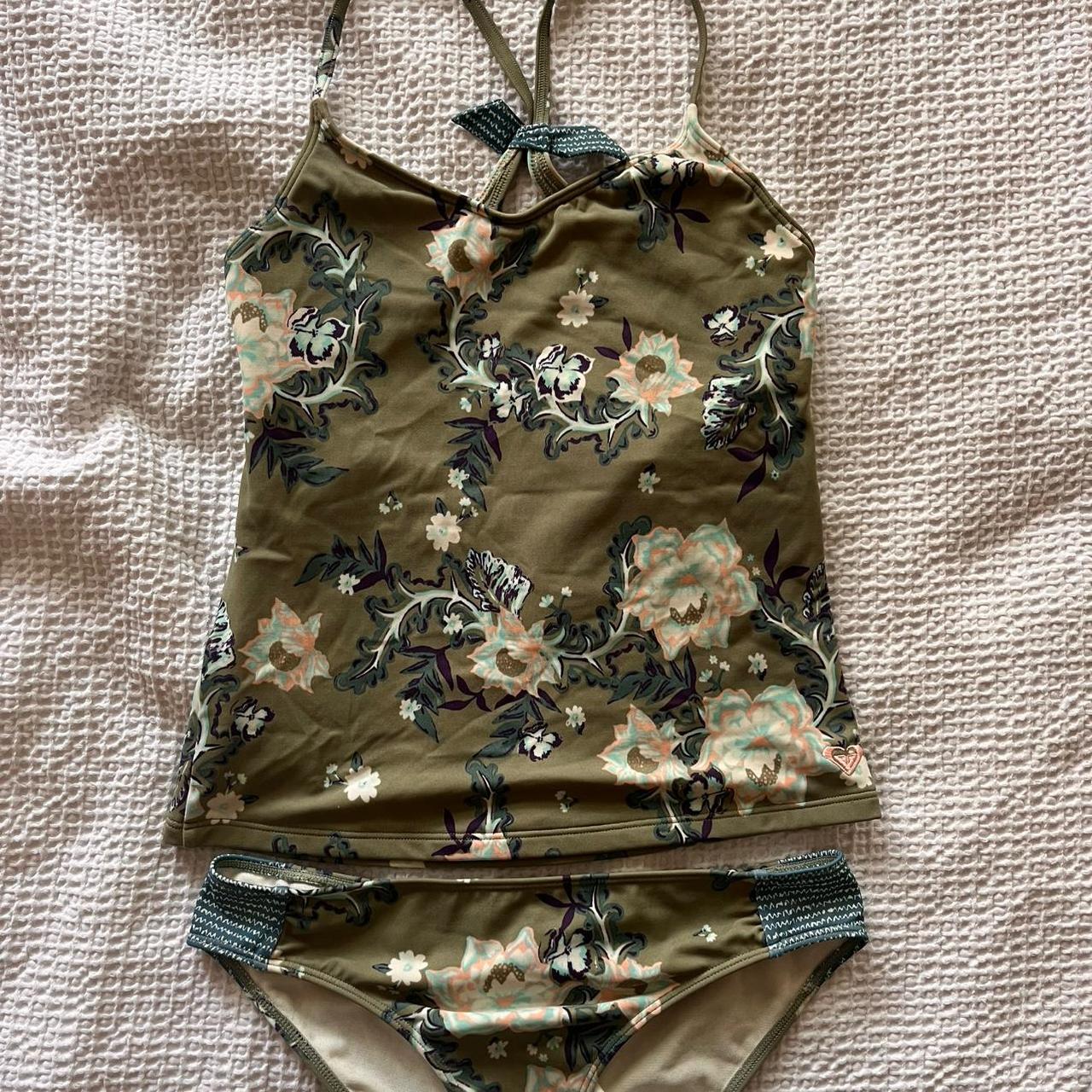 y2k ROXY 迷彩ハイビスカス柄コート　グランジ　itimi 00s 平成 00s y2k カーゴギミック 迷彩 コート 平成ギャル グランジ