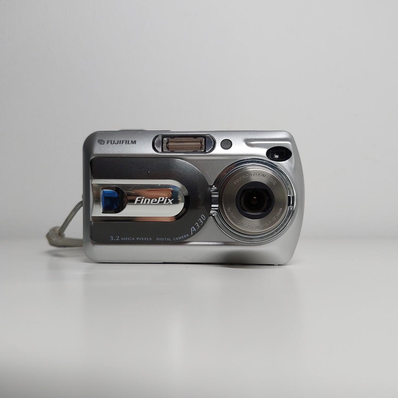 Fujifilm Finepix A330 Zoom 3.2MP Digital Camera Depop